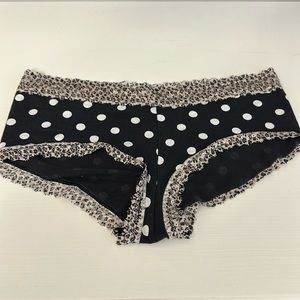 VICTORIA’S SECRET Boy Short Panty